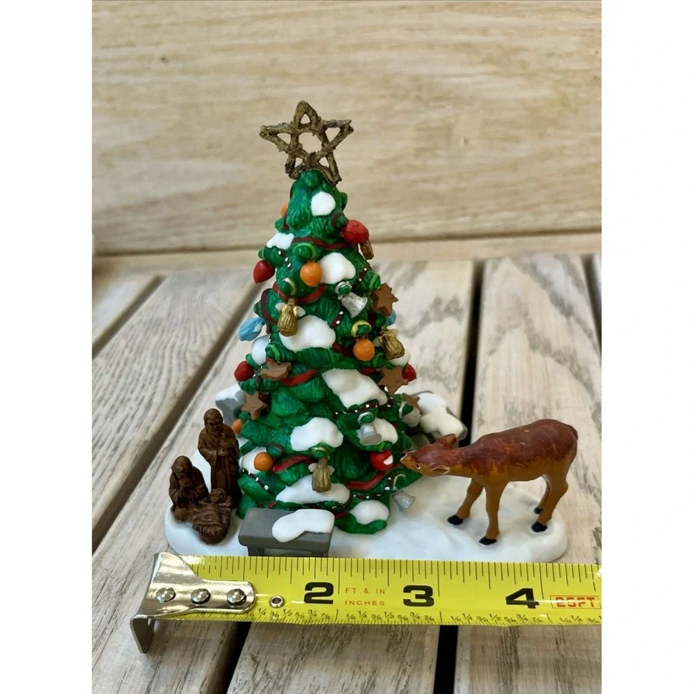 Vtg Dept. 56 New England Village New England Town Tree Nativity #56695 2008